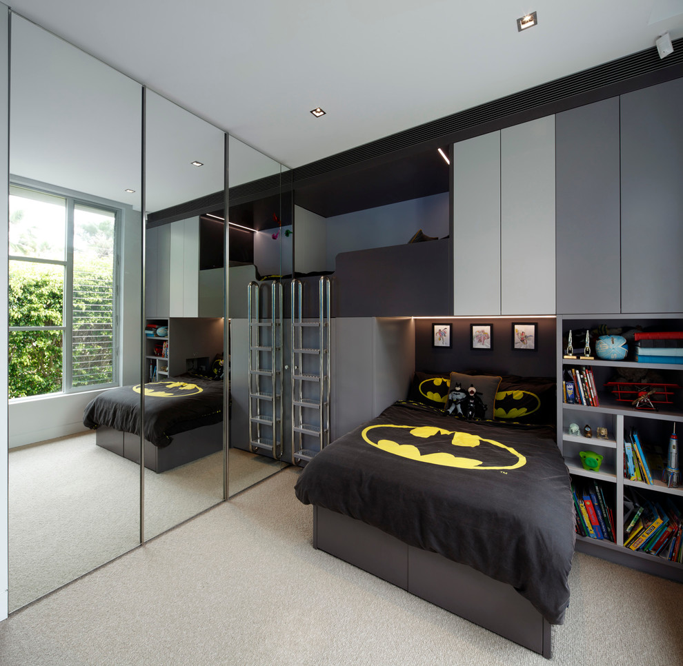 Стильный дизайн: детская среднего размера в современном стиле с спальным местом и серыми стенами для мальчика - последний тренд