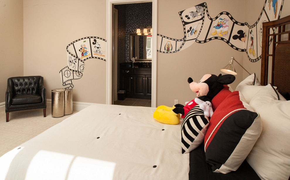 Design ideas for a traditional kids' bedroom in Orlando.