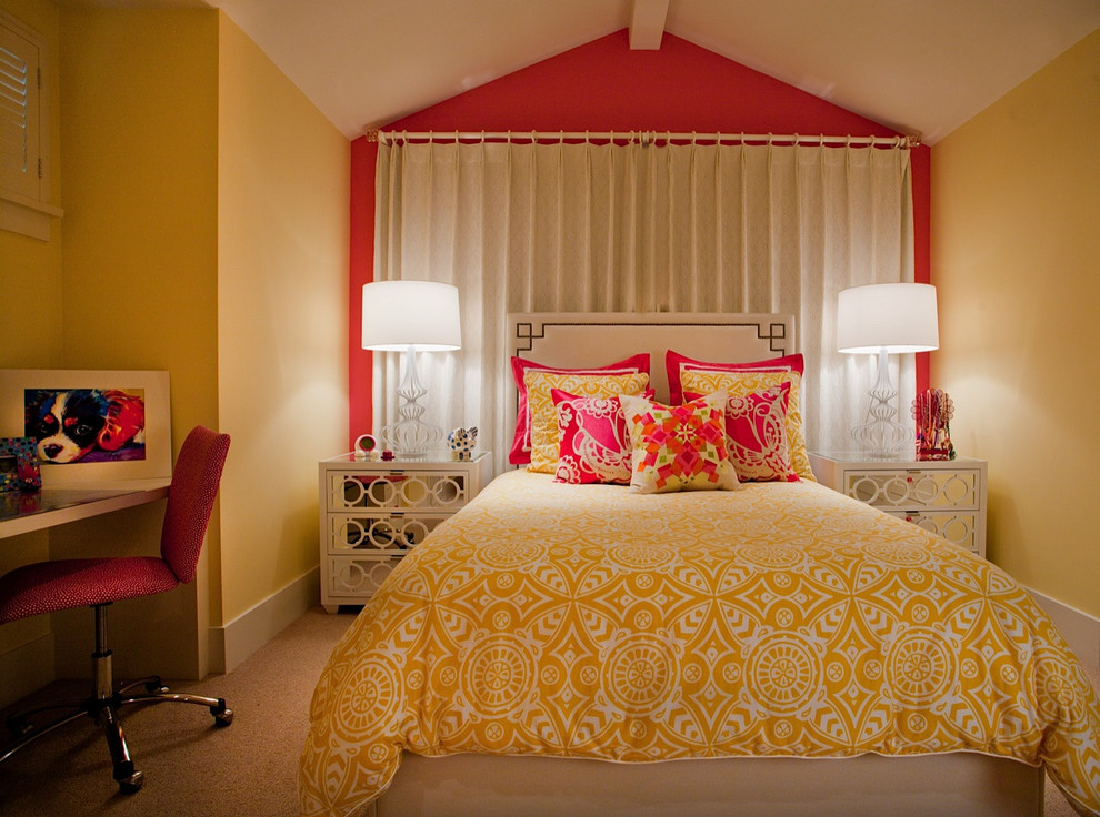 This is an example of a classic kids' bedroom in San Diego.