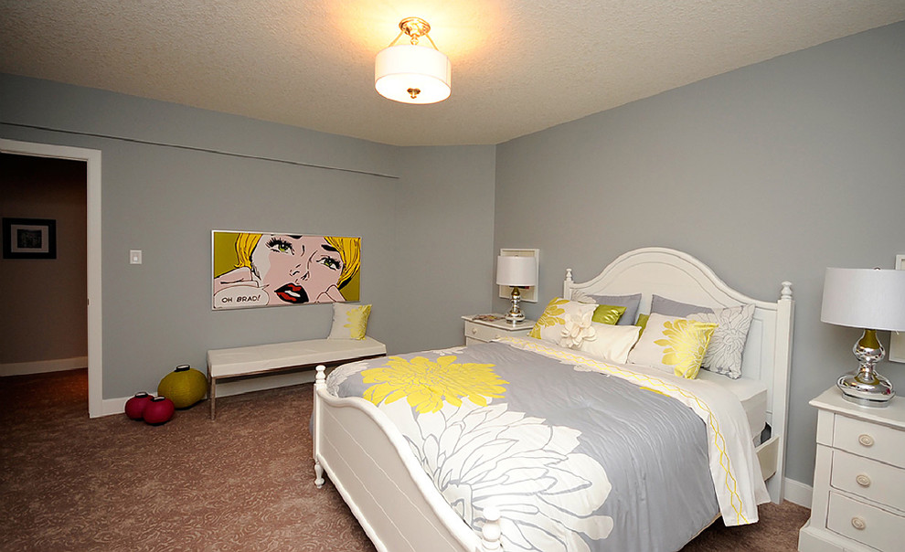 Cette photo montre une chambre d'enfant tendance de taille moyenne avec un mur gris, moquette et un sol gris.