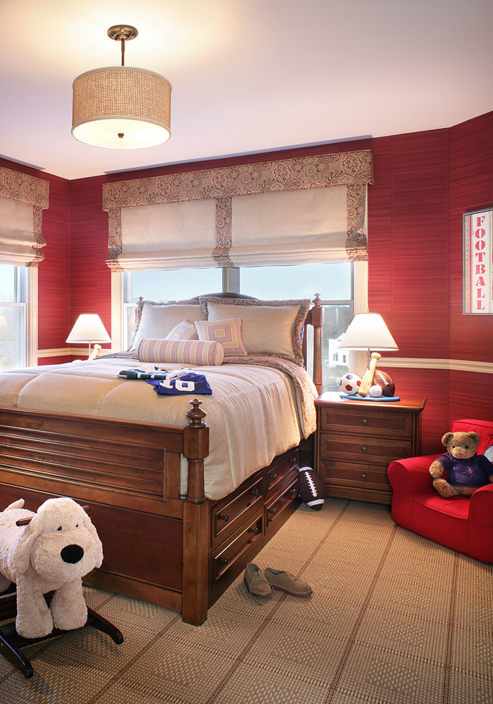 На фото: детская среднего размера в классическом стиле с спальным местом, красными стенами и ковровым покрытием для подростка, мальчика
