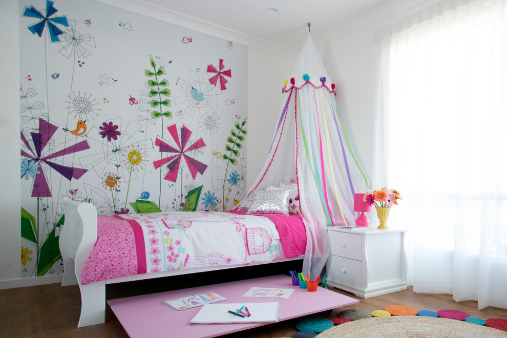 Design ideas for a traditional kids' bedroom in Sydney.