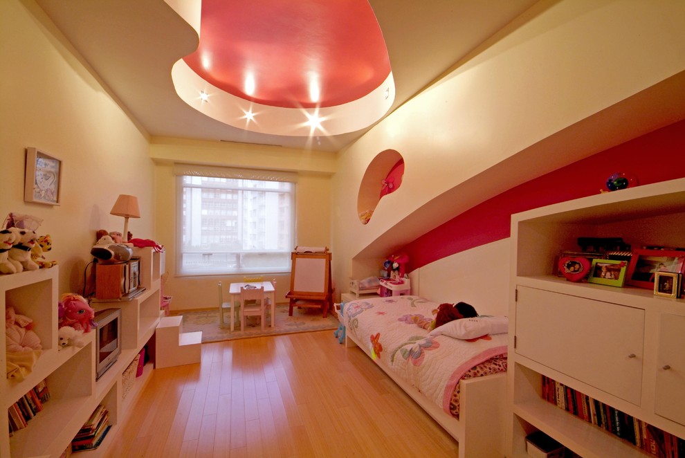 Inspiration for a contemporary kids' bedroom in Mexico City.