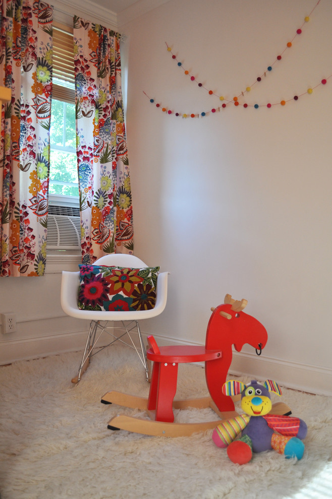 Inspiration for a modern kids' room remodel in New York