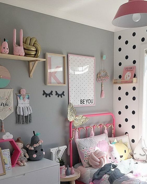 Foto de dormitorio infantil de 4 a 10 años moderno con suelo laminado