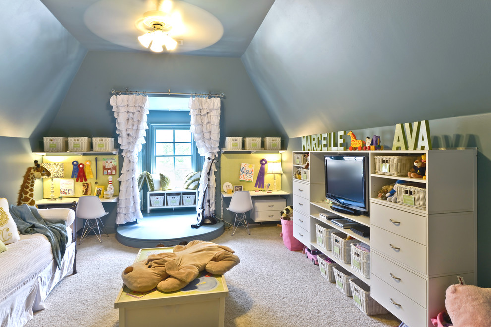 Design ideas for a contemporary kids' bedroom in Cincinnati.