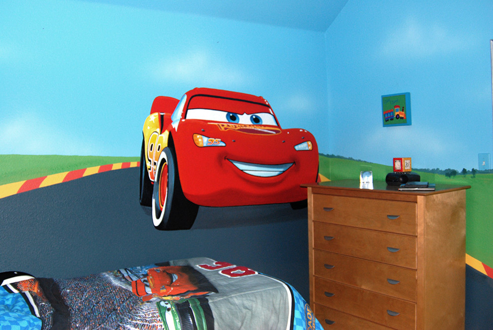 На фото: детская в современном стиле с спальным местом, синими стенами и ковровым покрытием для ребенка от 4 до 10 лет, мальчика с