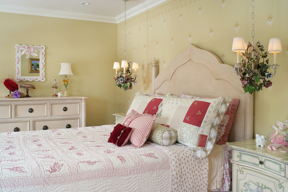 Photo of a classic kids' bedroom for girls in New York with yellow walls.