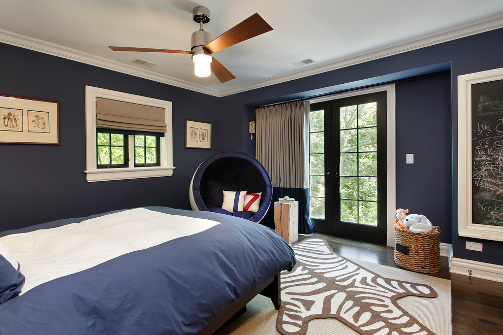 他の地域にあるコンテンポラリースタイルのおしゃれな子供の寝室 (青い壁) の写真