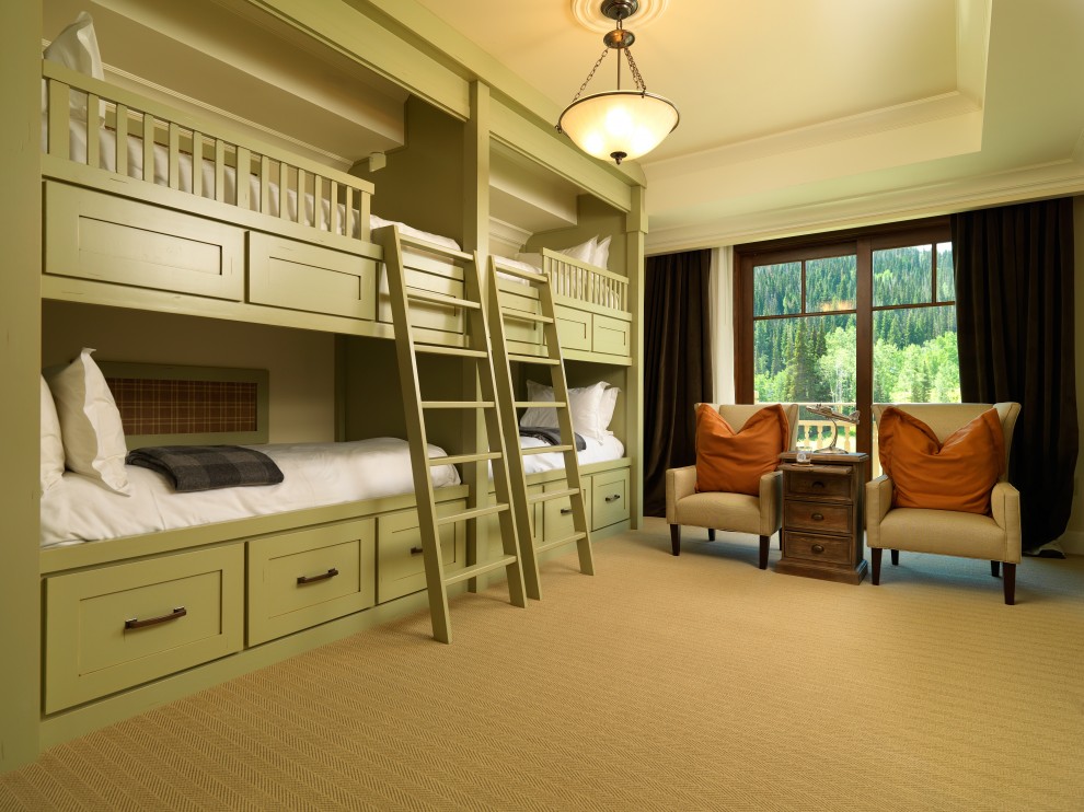 Exemple d'une chambre d'enfant de 4 à 10 ans tendance avec moquette et un lit superposé.
