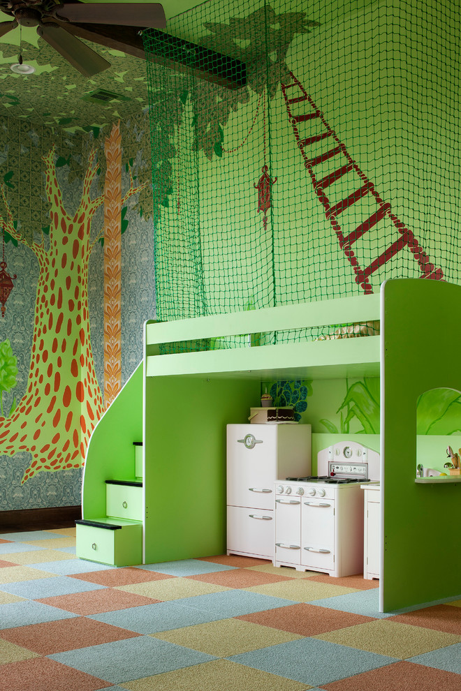 Cette image montre une chambre d'enfant de 4 à 10 ans bohème avec moquette, un mur multicolore et un lit superposé.