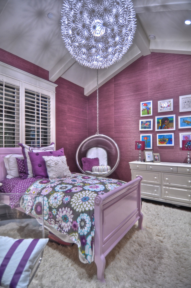 Design ideas for a classic kids' bedroom in Orange County.