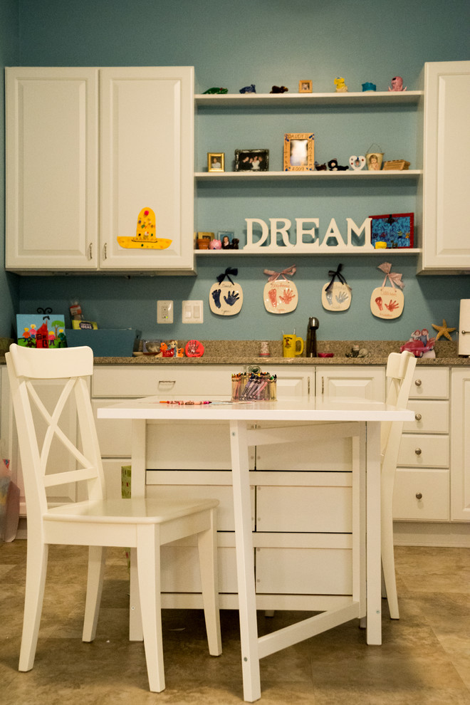 ワシントンD.C.にあるトラディショナルスタイルのおしゃれな子供部屋の写真
