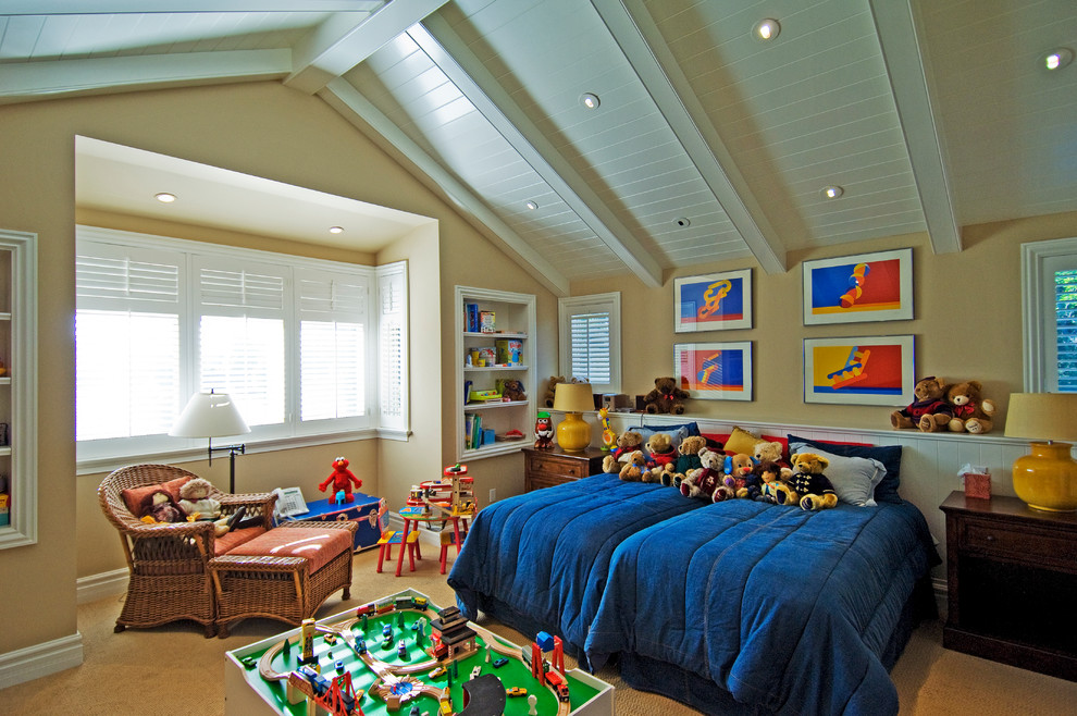 Classic kids' bedroom for boys in Los Angeles.