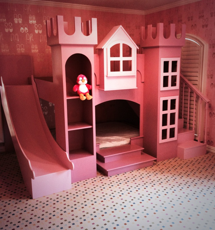 Источник вдохновения для домашнего уюта: большая детская с игровой в стиле неоклассика (современная классика) с розовыми стенами и полом из винила для ребенка от 4 до 10 лет