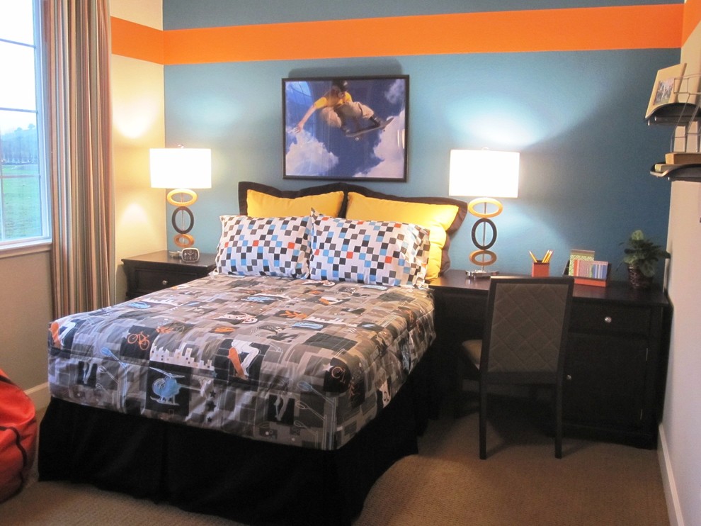 На фото: детская в современном стиле с спальным местом, ковровым покрытием и разноцветными стенами для подростка, мальчика