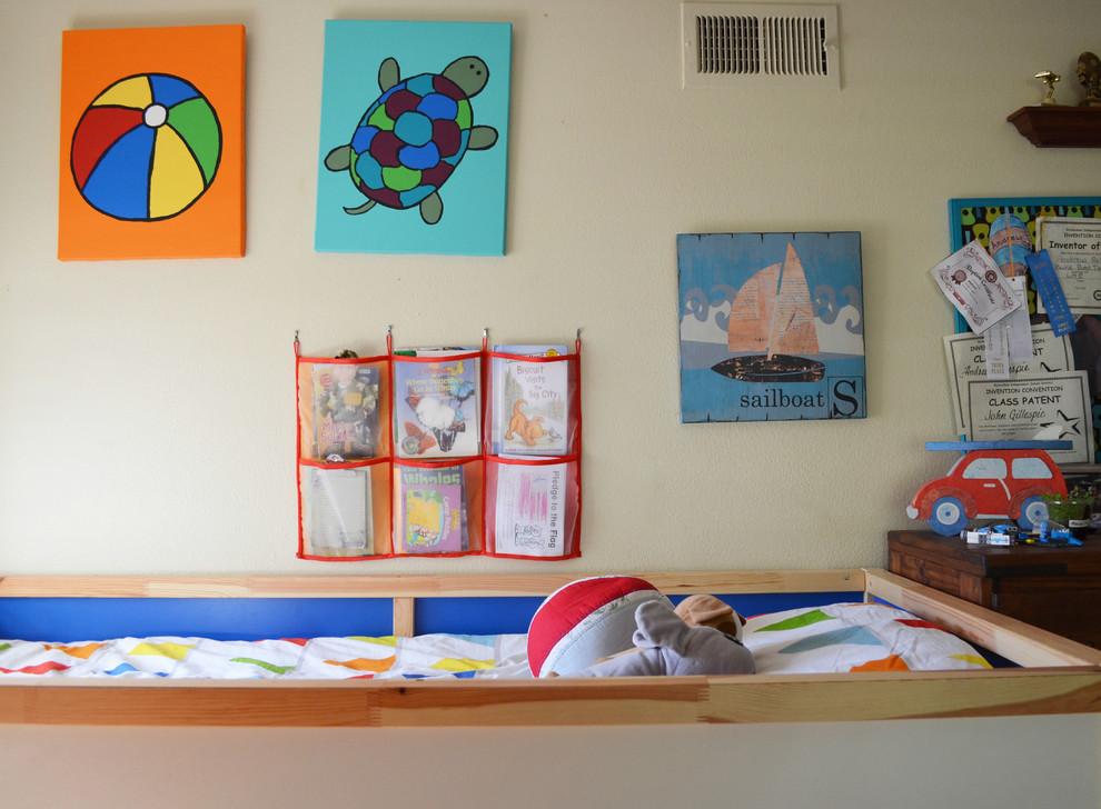 ダラスにあるトラディショナルスタイルのおしゃれな子供部屋の写真