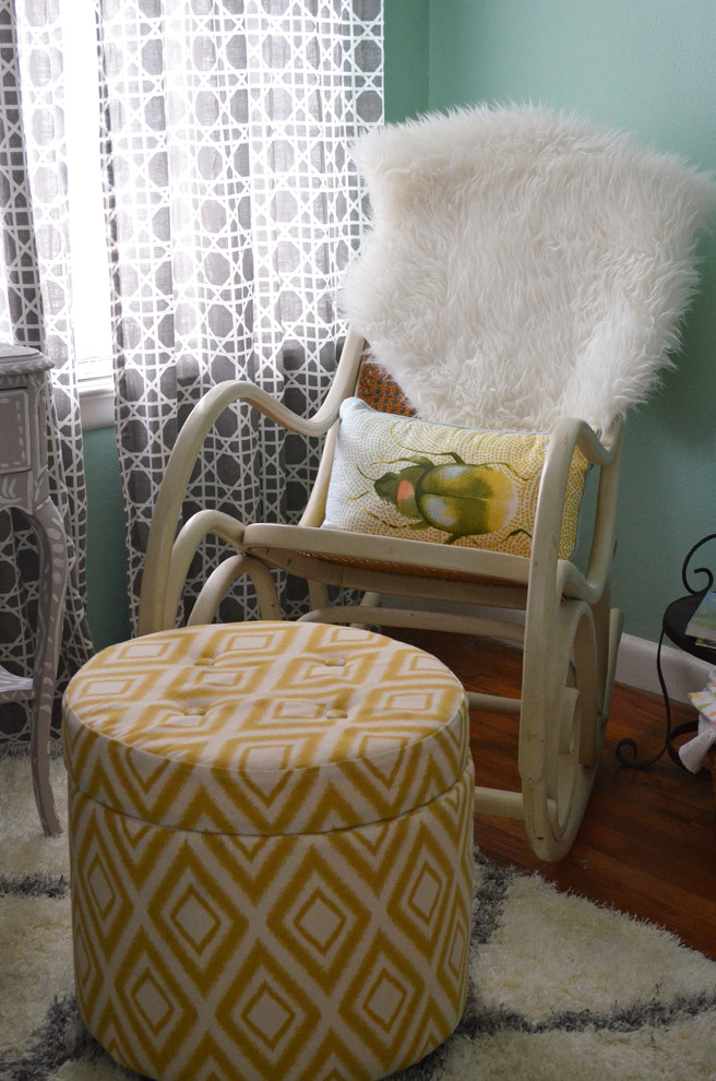 Example of an eclectic kids' room design in Dallas