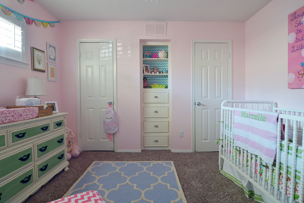 Photo of a classic kids' bedroom in Dallas.