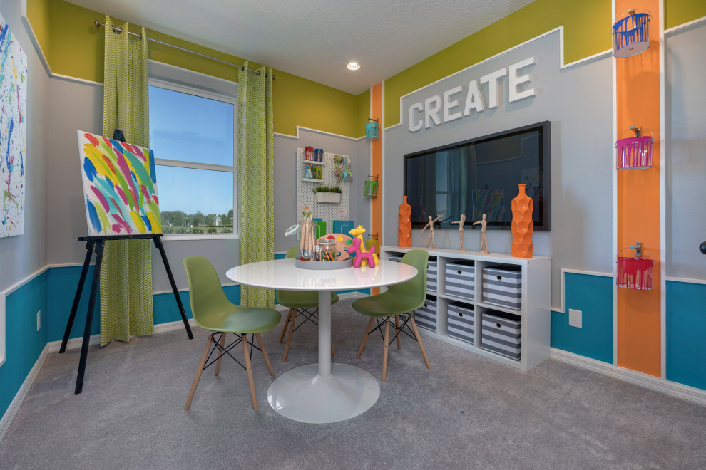 Neutrales Modernes Jugendzimmer mit Spielecke, bunten Wänden, Teppichboden und grauem Boden in Orlando