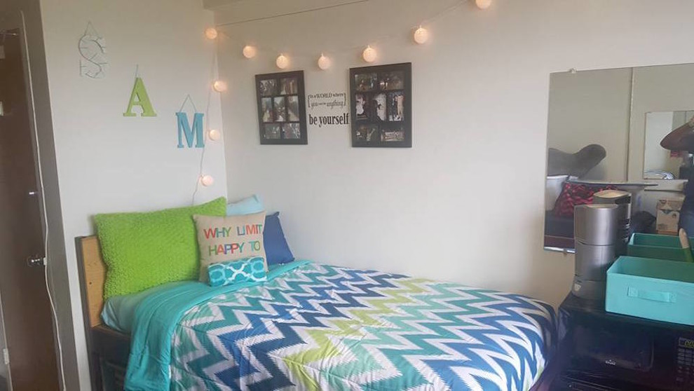Kids' room - mid-sized transitional girl kids' room idea in Atlanta with white walls