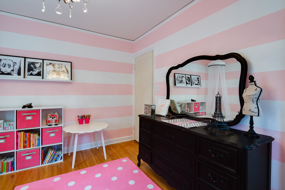 Trendy kids' room photo in Minneapolis