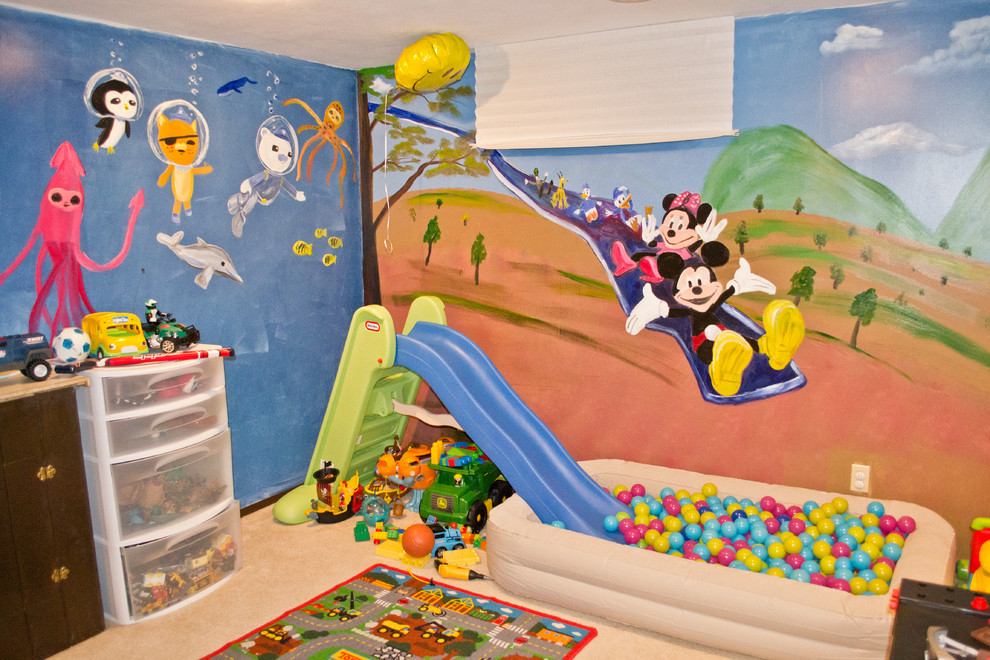 Idée de décoration pour une chambre d'enfant tradition de taille moyenne avec moquette.
