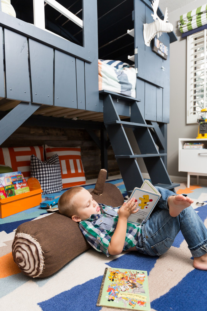 Idee per una cameretta per bambini da 1 a 3 anni stile rurale di medie dimensioni con pareti grigie e moquette