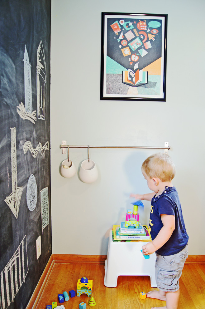 Stilmix Kinderzimmer mit Spielecke in Minneapolis