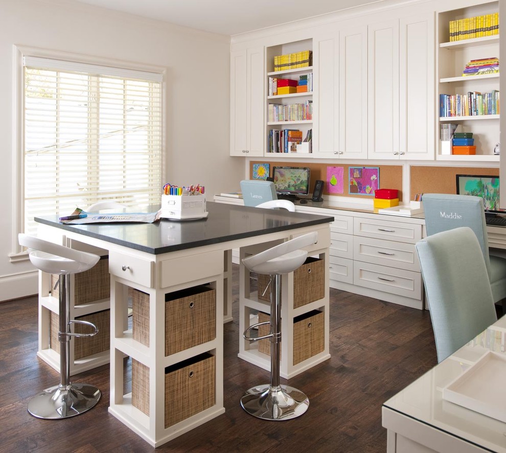 Example of a classic kids' room design in Dallas