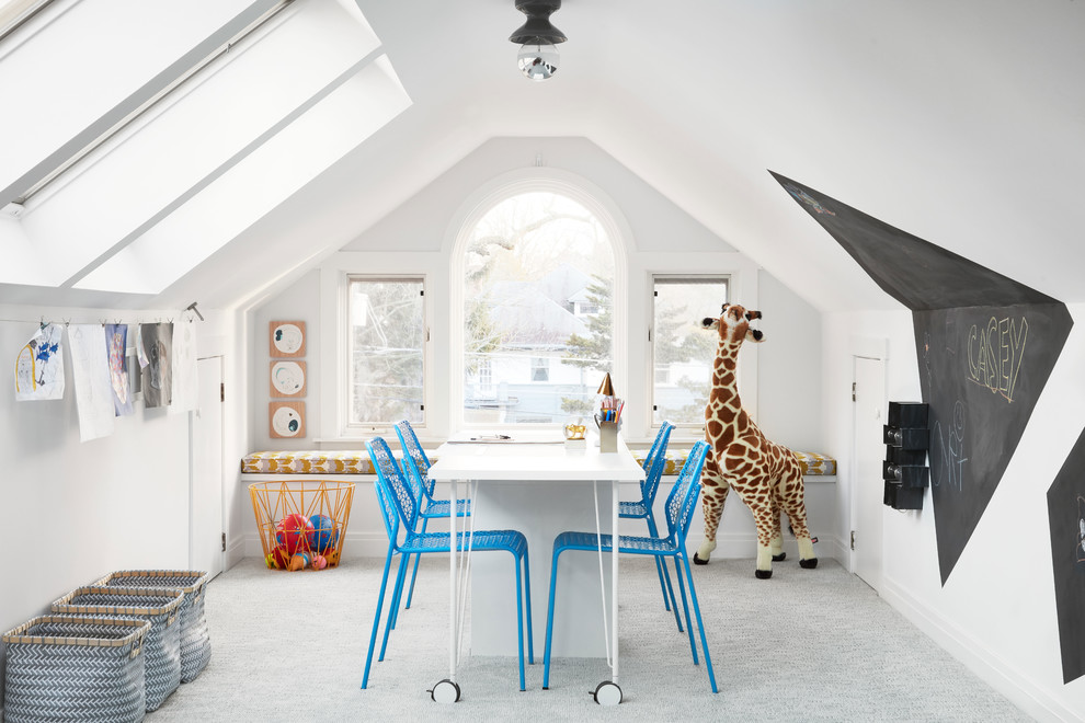 Design ideas for a traditional gender neutral kids' bedroom in Chicago with white walls, carpet and grey floors.