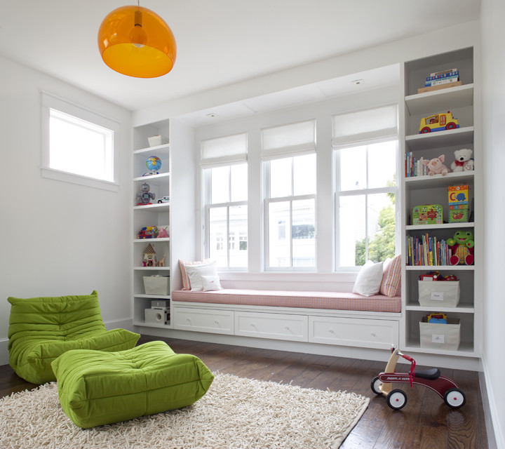 Example of a transitional kids' room design in San Francisco