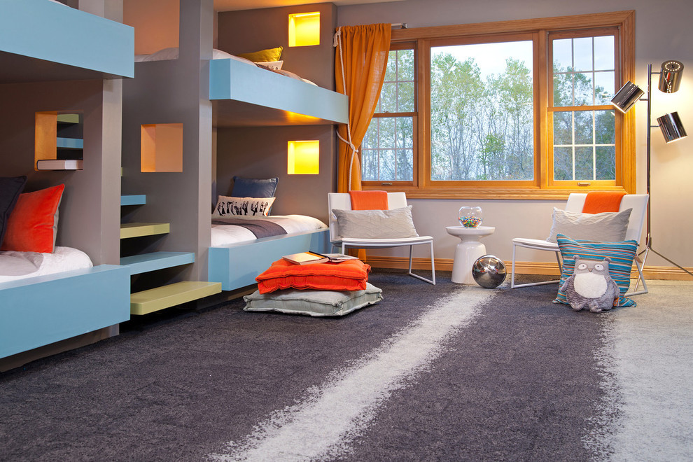 Idée de décoration pour une salle de jeux d'enfant design avec un lit superposé.
