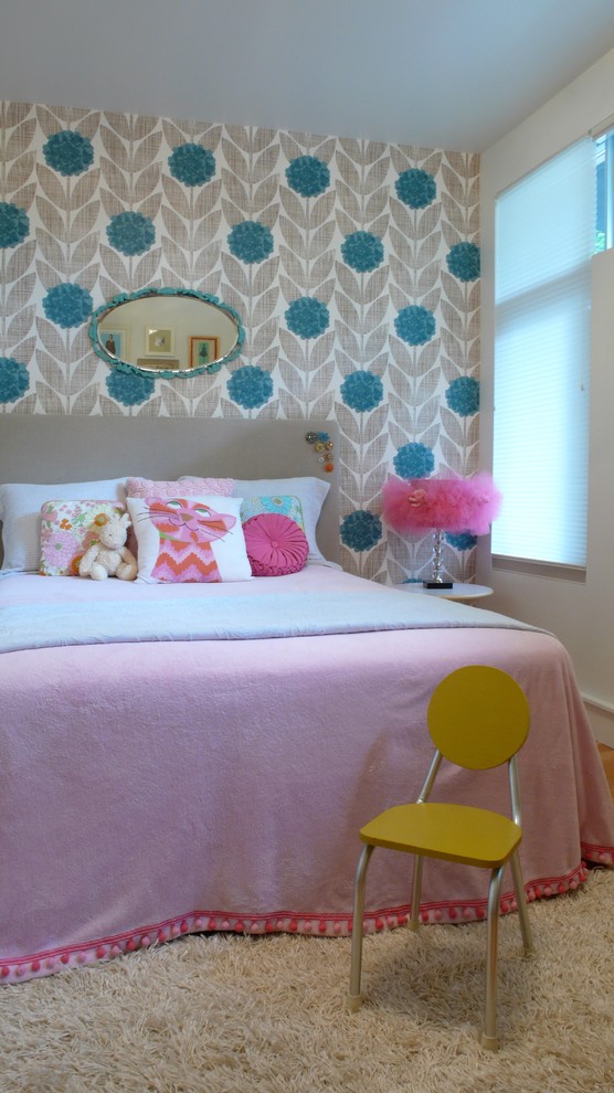 Kids' room - contemporary girl kids' room idea in Toronto