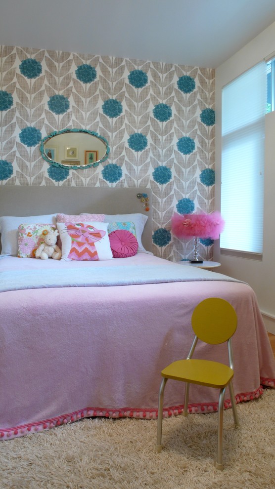 Kids' room - contemporary girl kids' room idea in Toronto