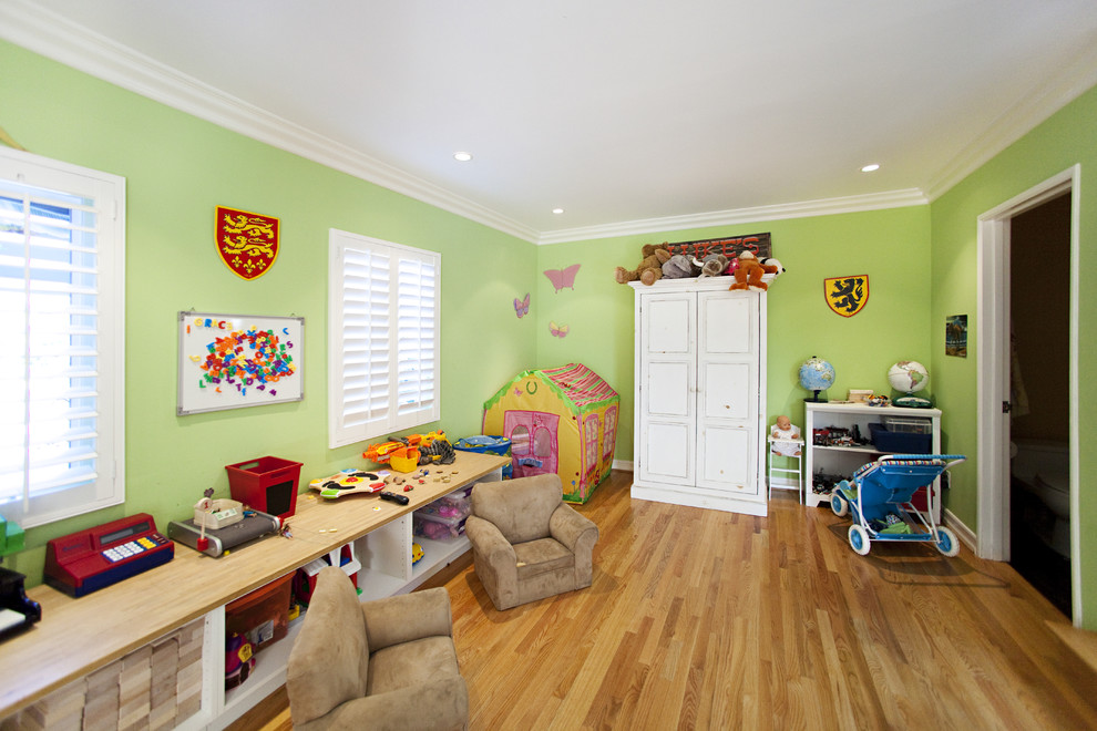 Design ideas for an eclectic kids' bedroom in Los Angeles.