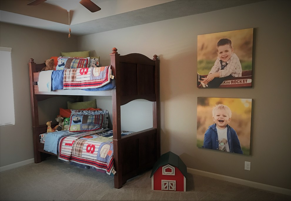 На фото: детская среднего размера в классическом стиле с спальным местом, коричневыми стенами, ковровым покрытием и бежевым полом для ребенка от 1 до 3 лет, мальчика, двоих детей