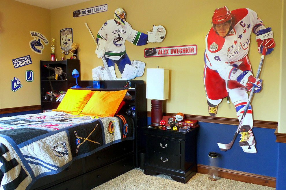 Example of a classic kids' room design in Orange County