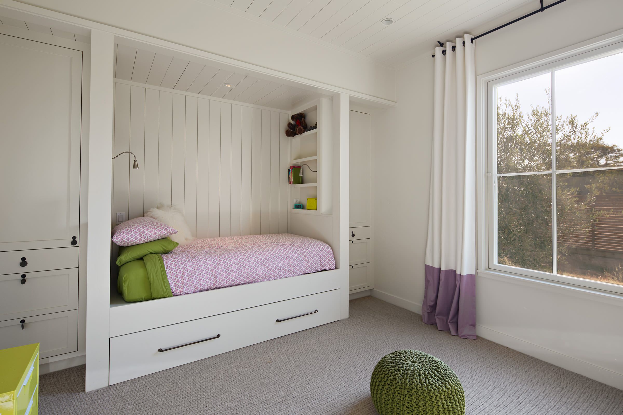 Built in trundle bed discount