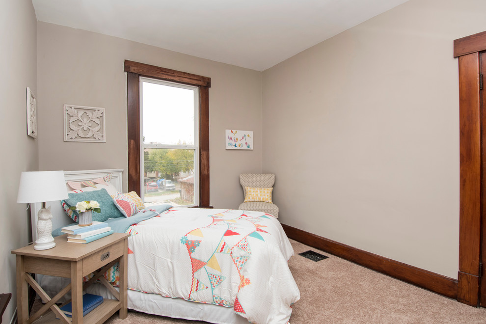 Kleines Klassisches Mädchenzimmer mit Schlafplatz, grauer Wandfarbe und Teppichboden in Kolumbus