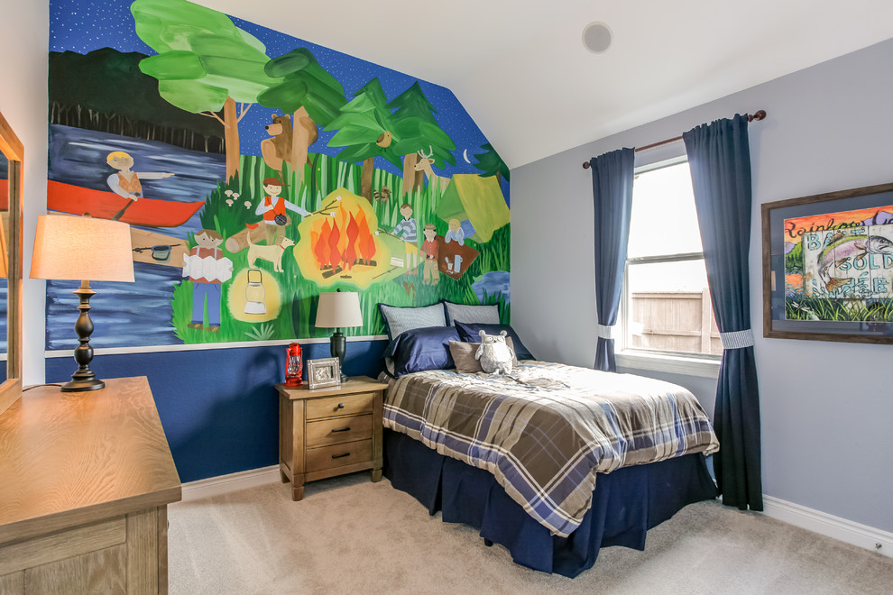Esempio di una cameretta per bambini chic di medie dimensioni con pareti blu e moquette