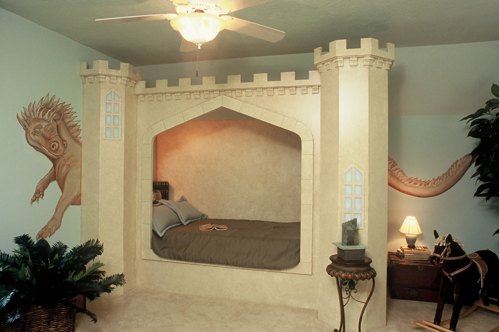 Foto de dormitorio infantil tradicional grande con moqueta y paredes azules