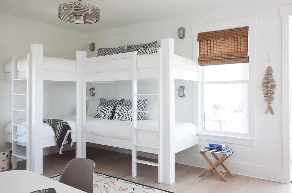 Design ideas for a coastal kids' bedroom in Miami.