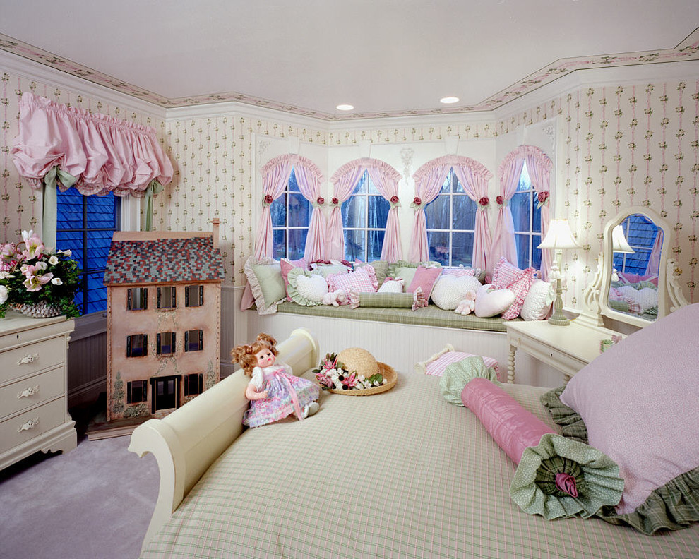 Kids' room - mid-sized traditional girl carpeted kids' room idea in Detroit