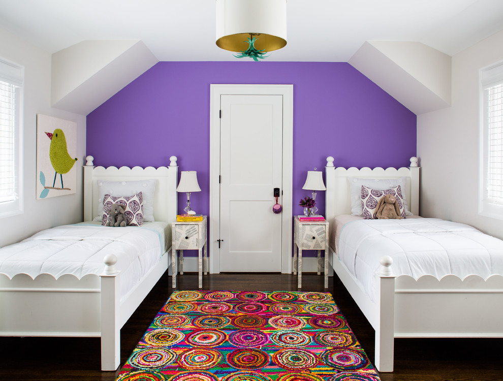 На фото: детская в классическом стиле с спальным местом, фиолетовыми стенами и темным паркетным полом для девочки, двоих детей