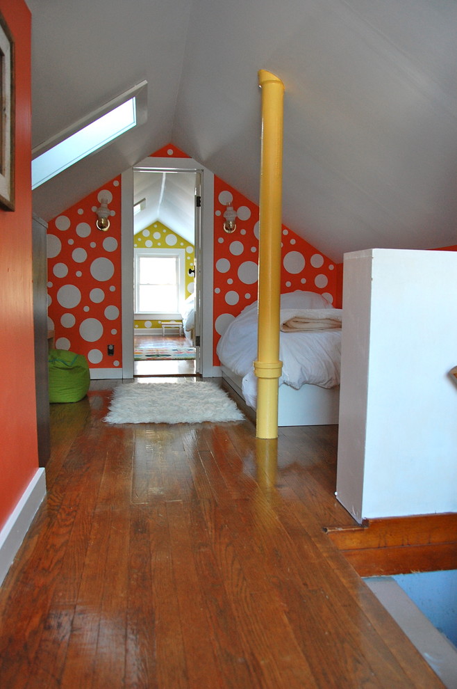 Example of an eclectic kids' room design in New York