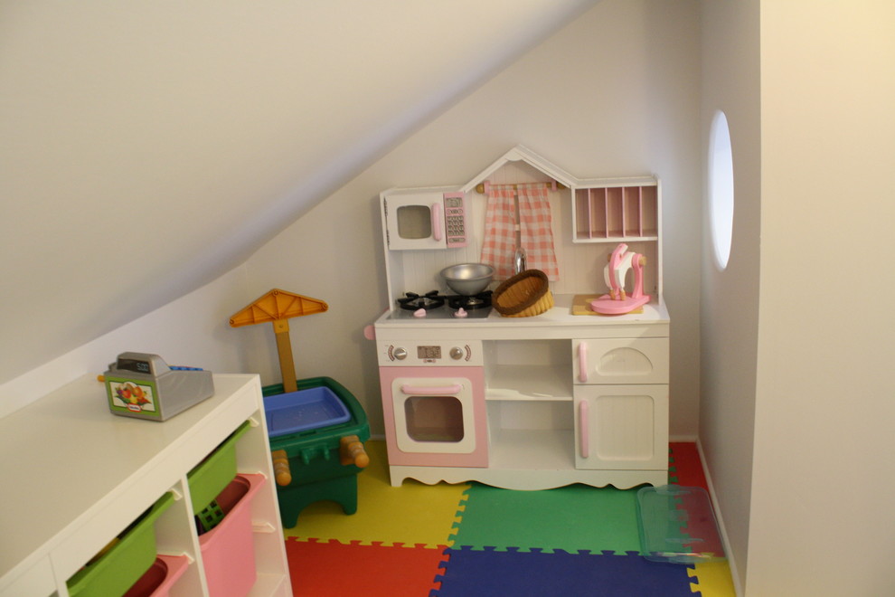 Inspiration for a timeless playroom remodel in New York