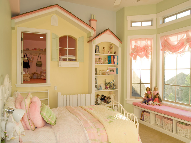 Example of a classic kids' room design in Salt Lake City