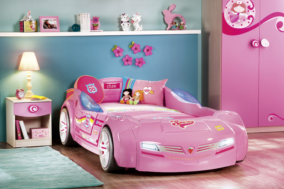 Modern kids' bedroom for girls in Miami.
