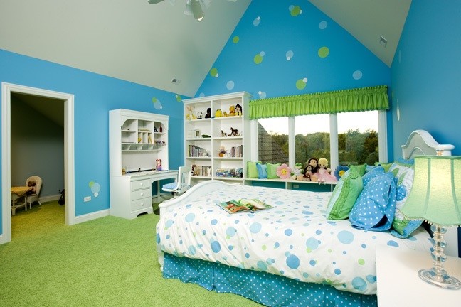 Inspiration for a contemporary kids' room remodel in Chicago